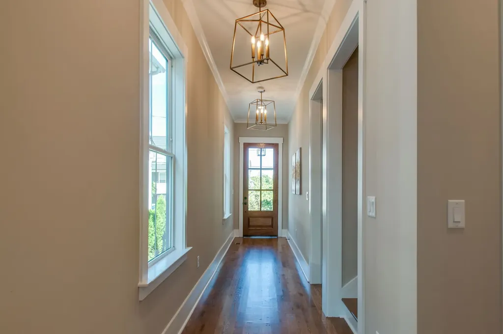 652 Vernon Avenue Nashville TN 37209