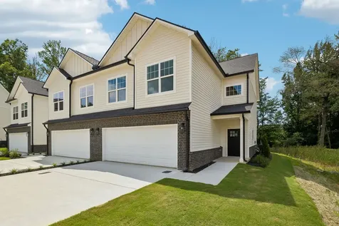 1068 Stagecoach Drive White House TN 37188