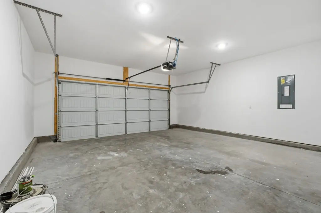 2208 Averee Court Lebanon TN 37087