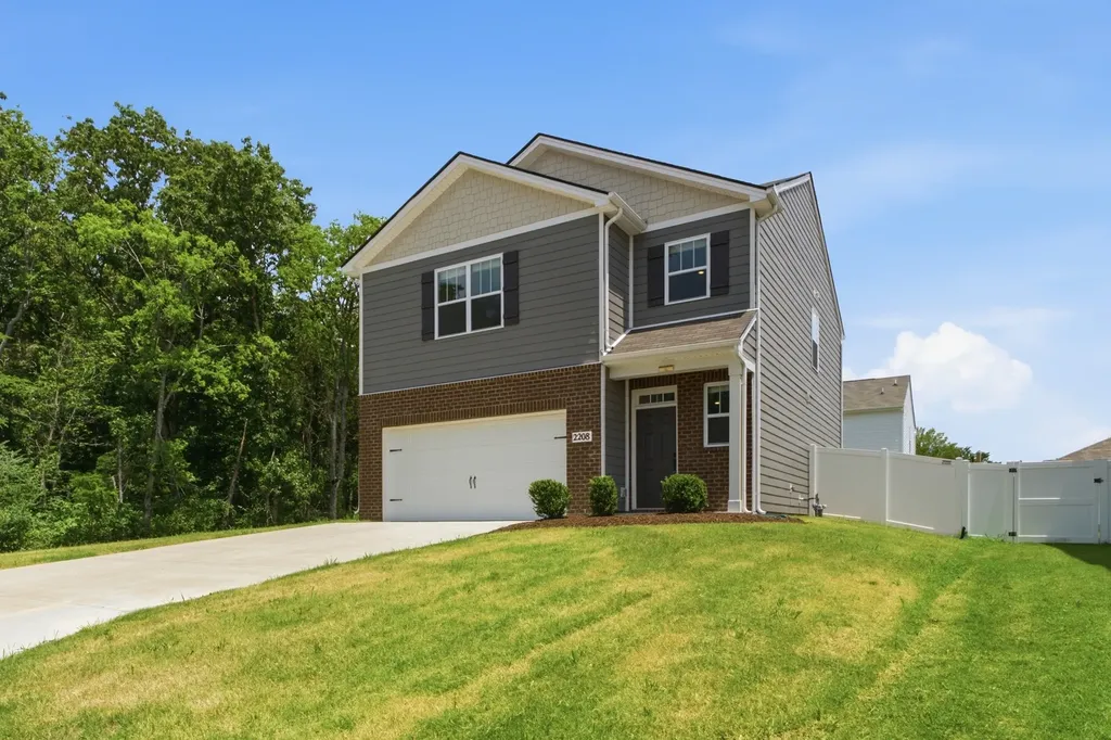 2208 Averee Court Lebanon TN 37087