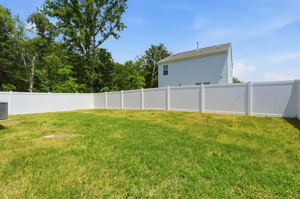 2208 Averee Court Lebanon TN 37087