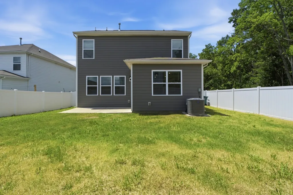 2208 Averee Court Lebanon TN 37087