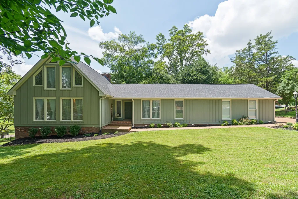 1058 Greenwood Court Gallatin TN 37066