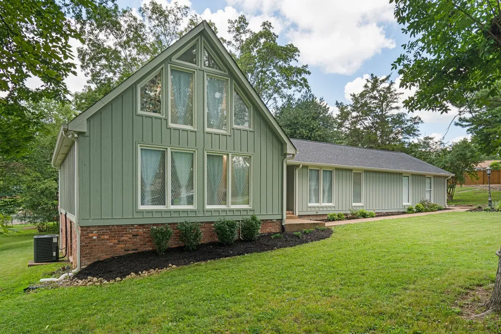 1058 Greenwood Court Gallatin TN 37066