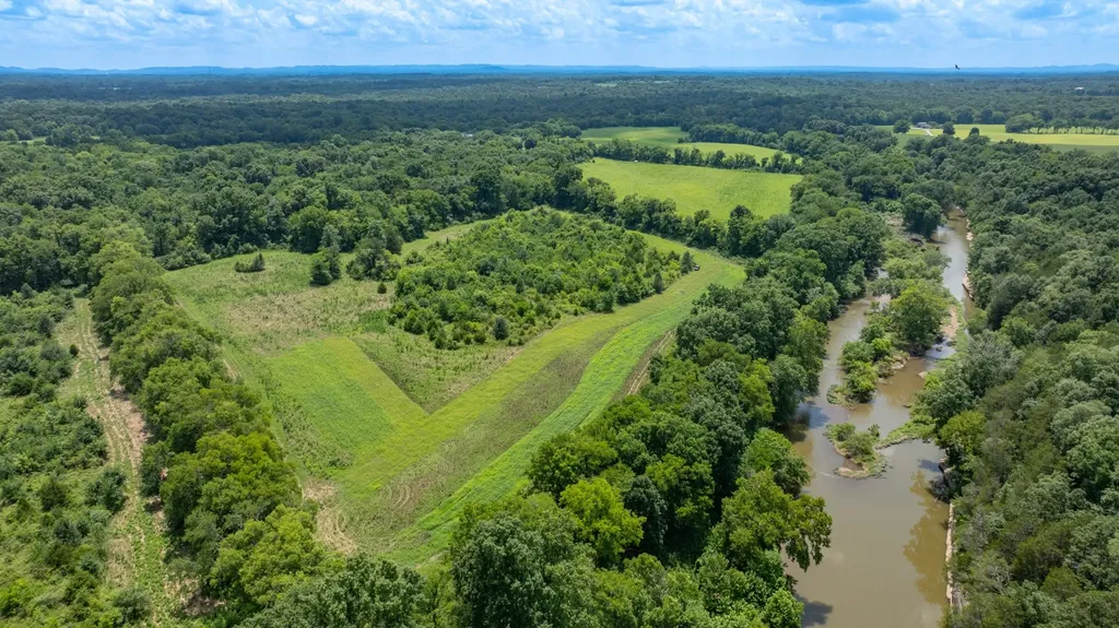 498 Rattlesnake Lodge Road Shelbyville TN 37160