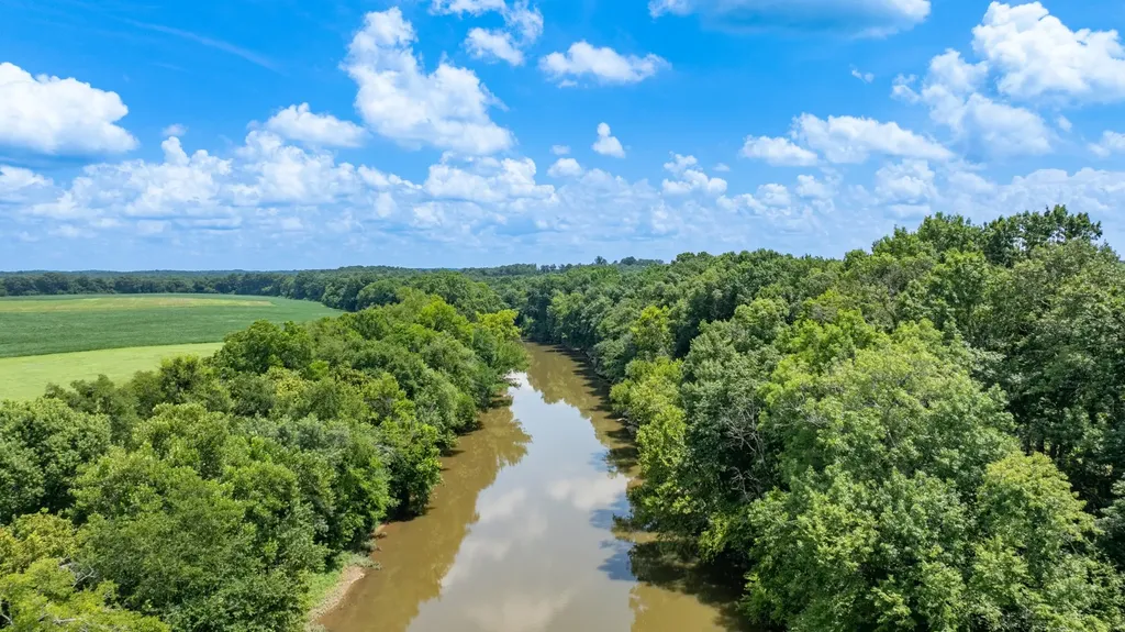 498 Rattlesnake Lodge Road Shelbyville TN 37160