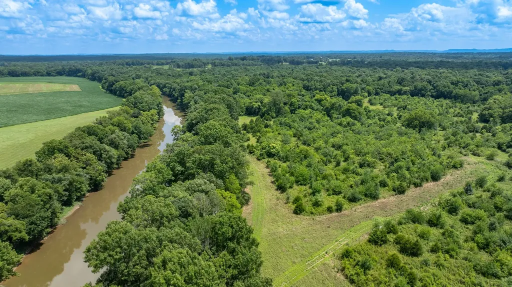 498 Rattlesnake Lodge Road Shelbyville TN 37160