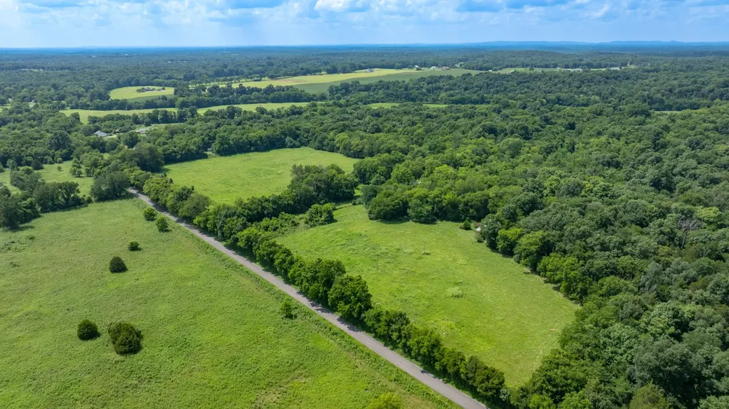 498 Rattlesnake Lodge Road Shelbyville TN 37160