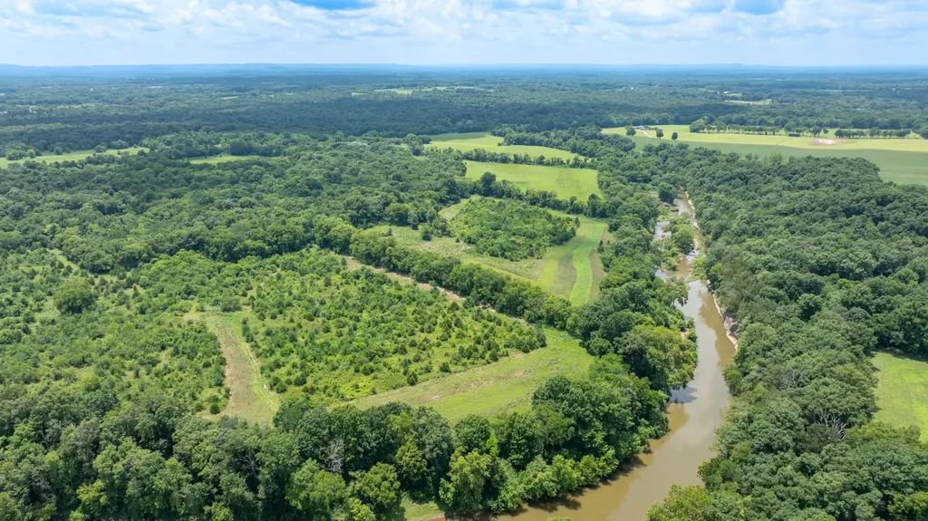 498 Rattlesnake Lodge Road Shelbyville TN 37160