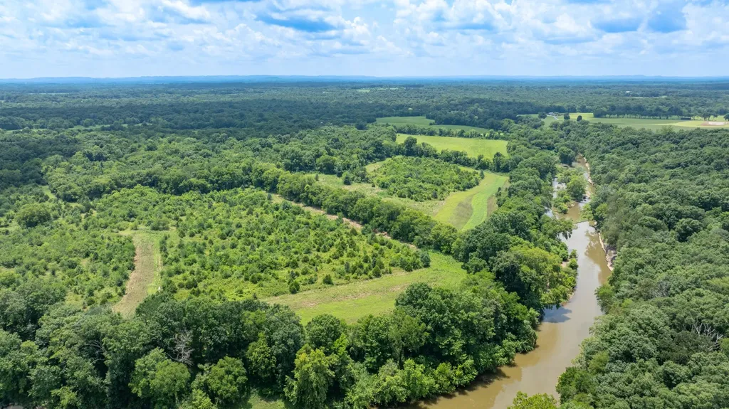 498 Rattlesnake Lodge Road Shelbyville TN 37160
