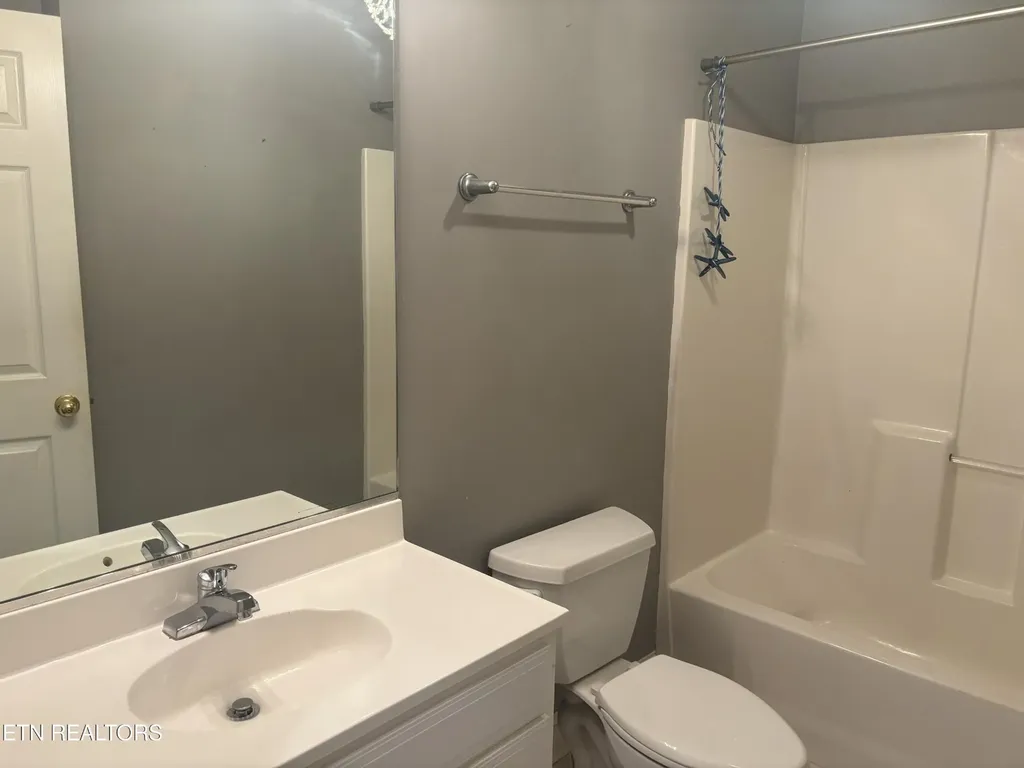 103 Willington Place Loudon TN 37774