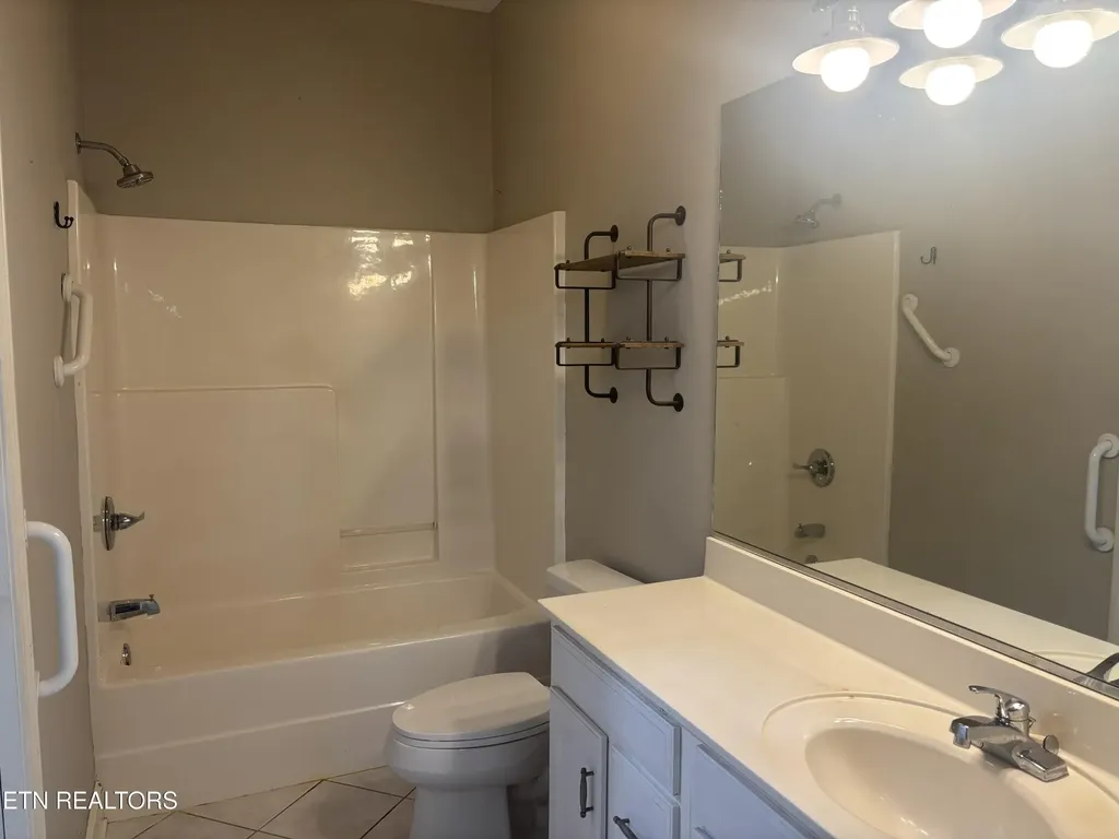 103 Willington Place Loudon TN 37774