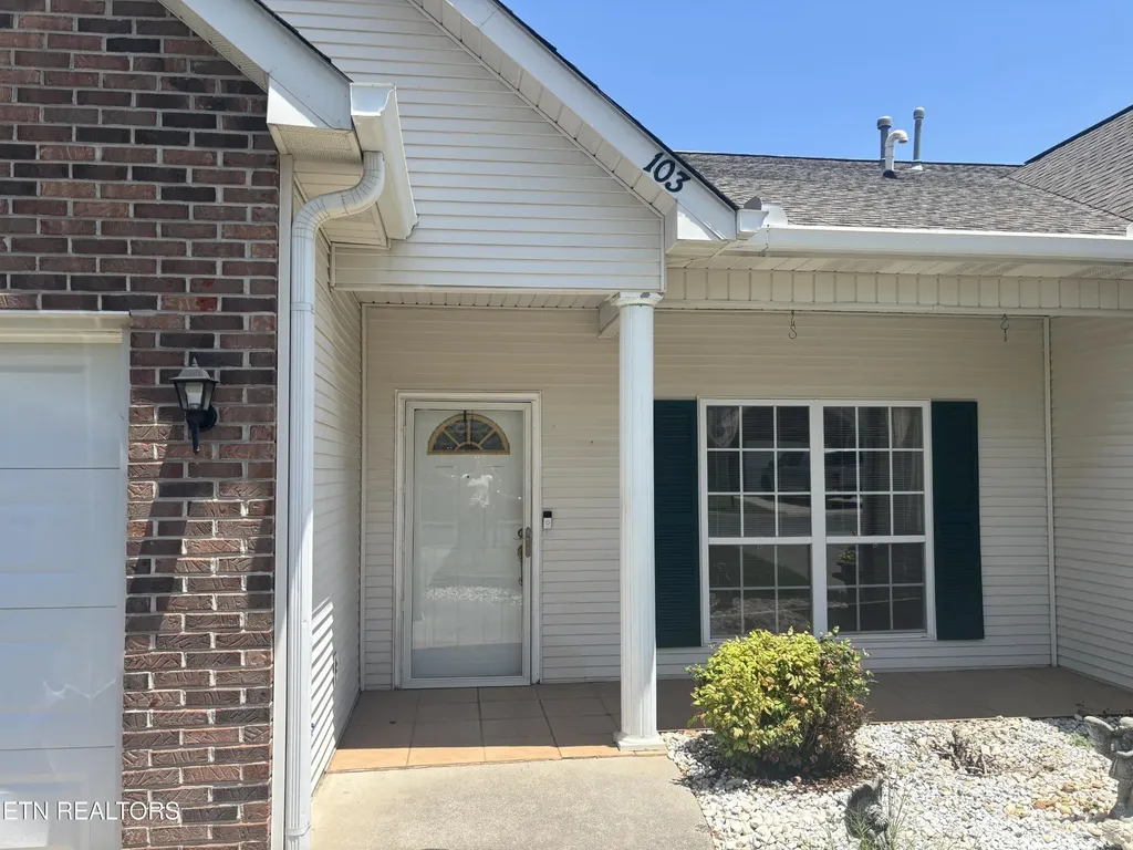 103 Willington Place Loudon TN 37774