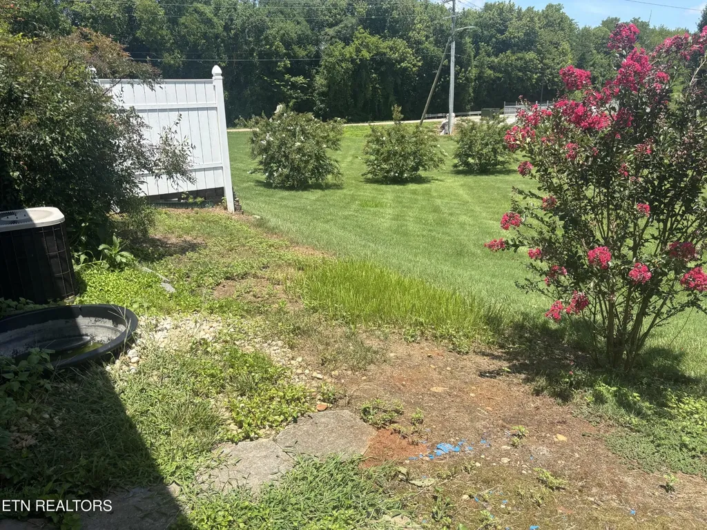 103 Willington Place Loudon TN 37774