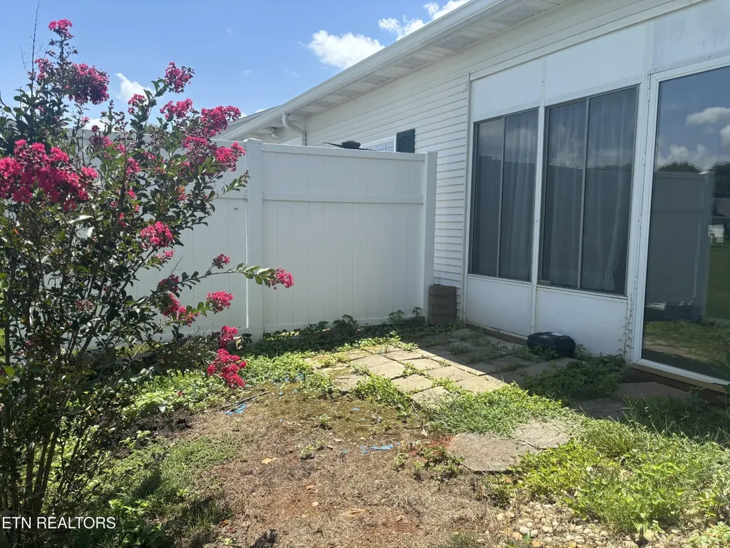 103 Willington Place Loudon TN 37774