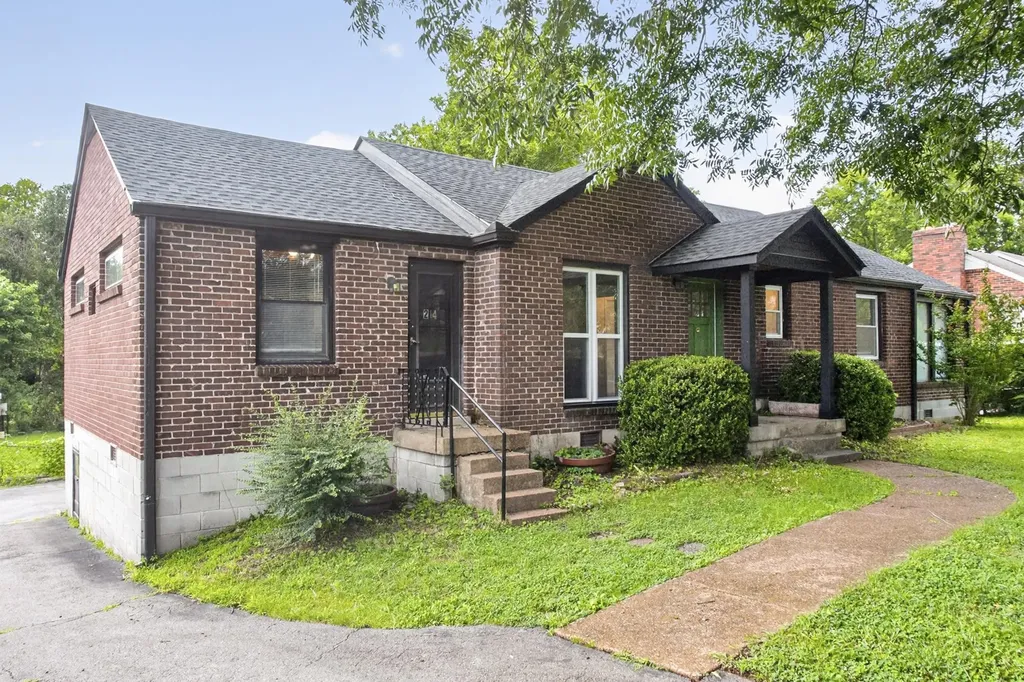 214 Blanchard Place Nashville TN 37214