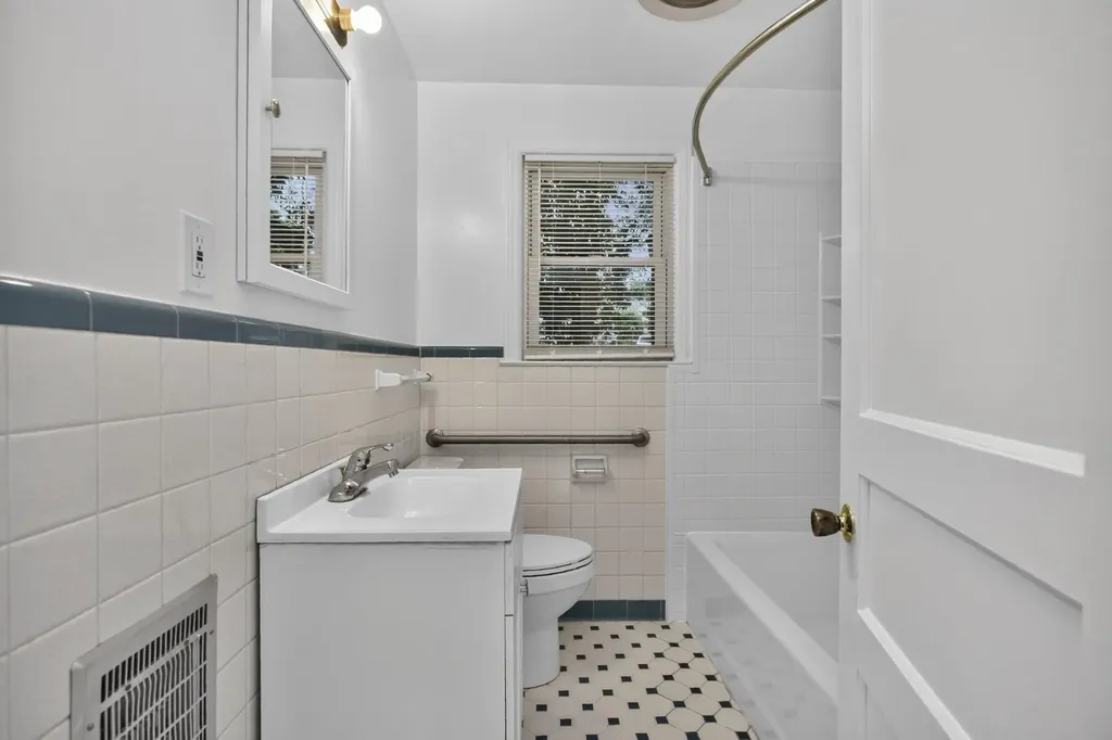 214 Blanchard Place Nashville TN 37214