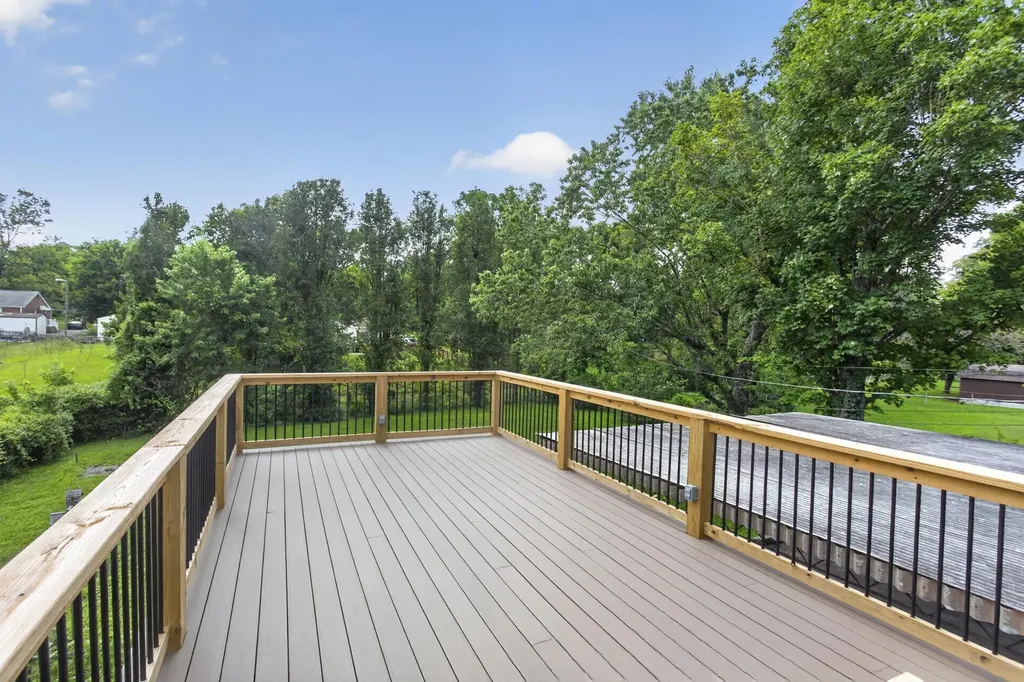 214 Blanchard Place Nashville TN 37214