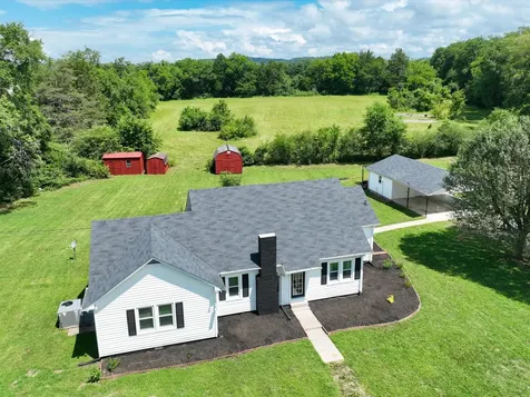 5011 Lascassas Pike Lascassas TN 37085