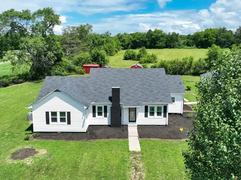 5011 Lascassas Pike Lascassas TN 37085