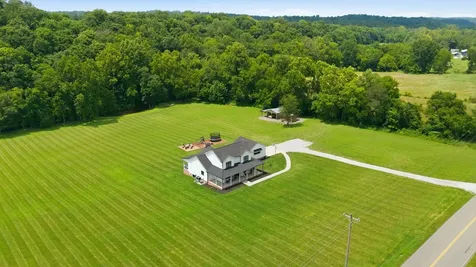 1227 Stayton Road Cumberland Furnace TN 37051