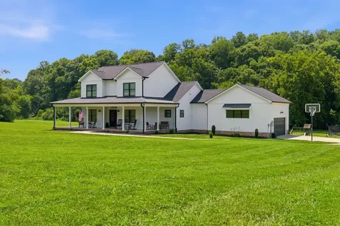 1227 Stayton Road Cumberland Furnace TN 37051