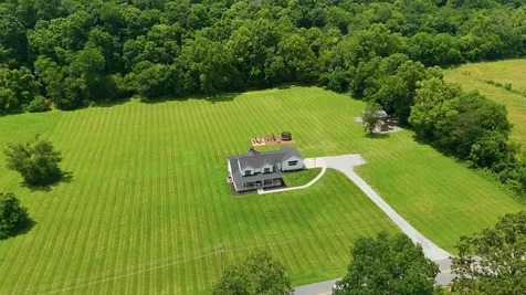 1227 Stayton Road Cumberland Furnace TN 37051