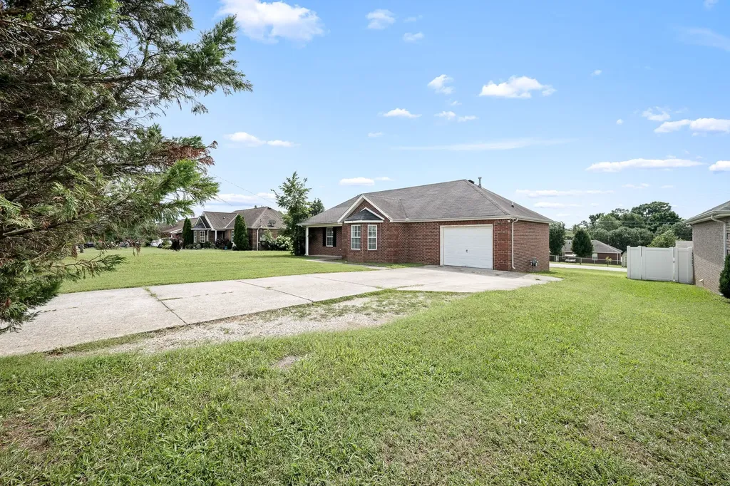 9002 Macbeth Drive Smyrna TN 37167