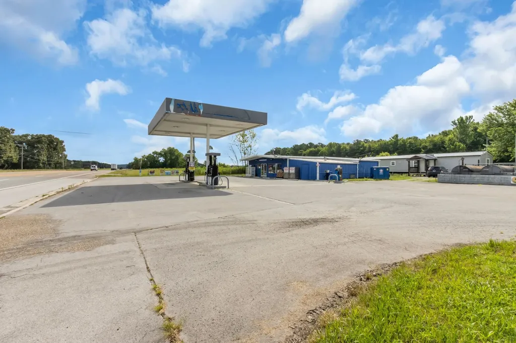 5506 Mcminnville Highway Manchester TN 37355