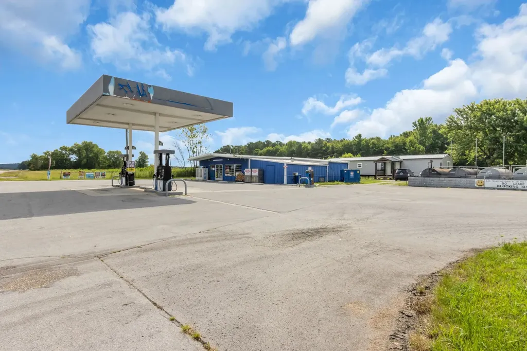 5506 Mcminnville Highway Manchester TN 37355