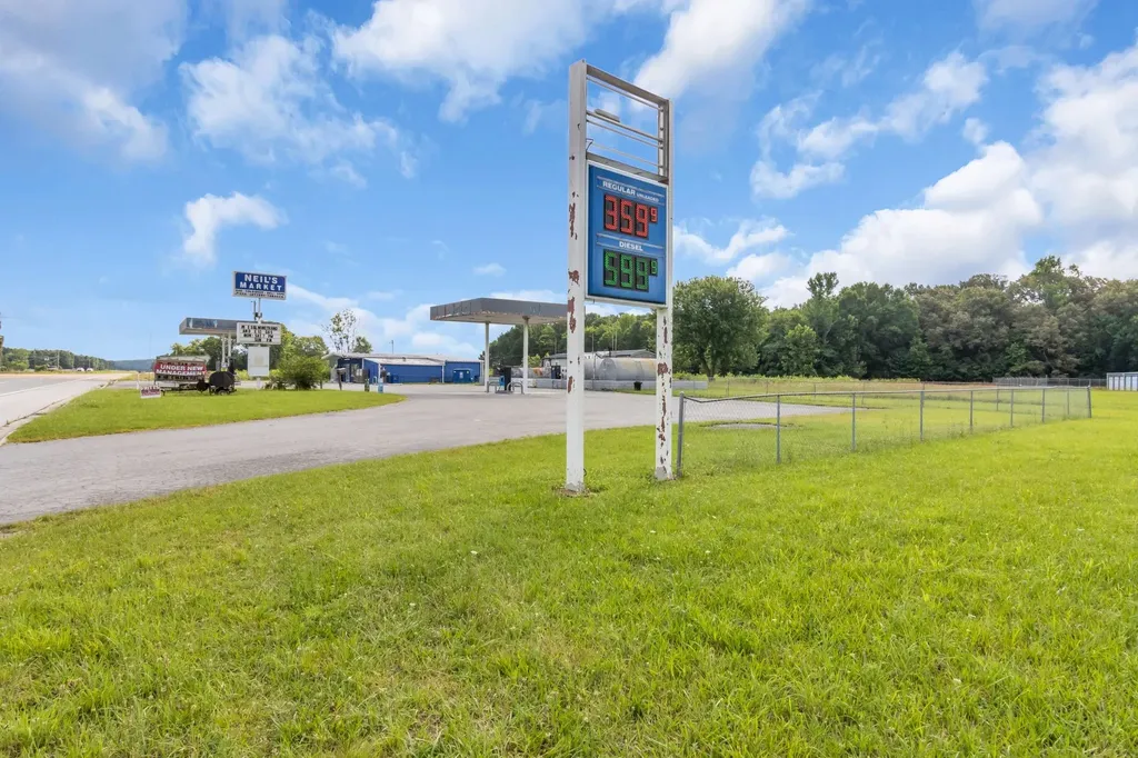 5506 Mcminnville Highway Manchester TN 37355
