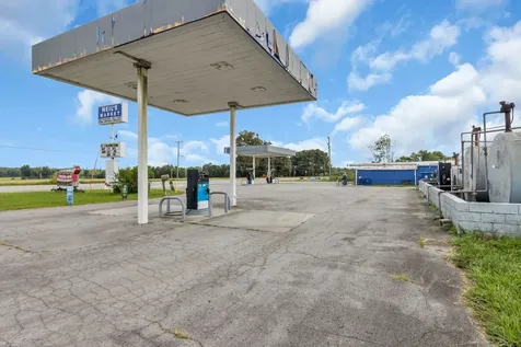 5506 Mcminnville Highway Manchester TN 37355