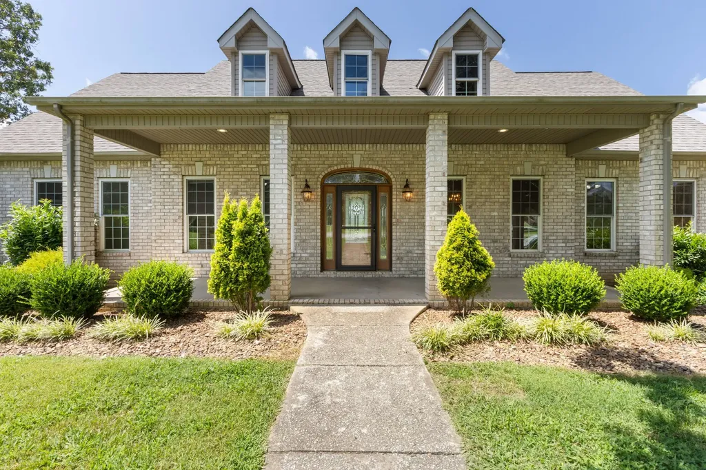 1301 Yellow Creek Road Dickson TN 37055