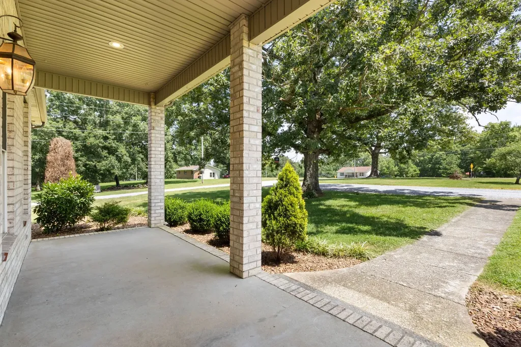 1301 Yellow Creek Road Dickson TN 37055