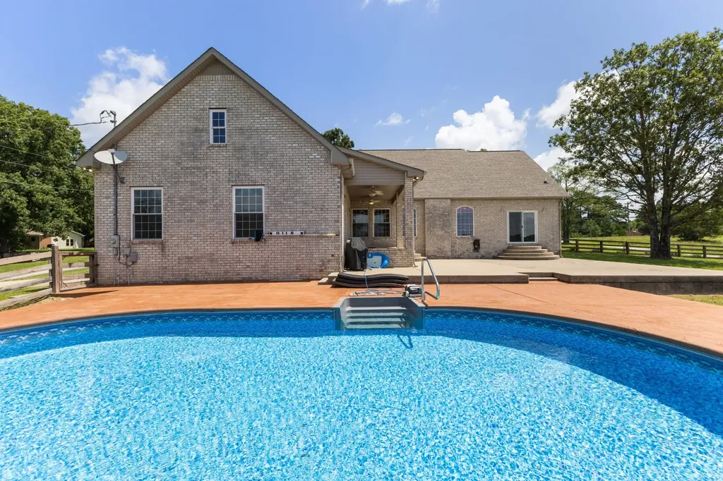 1301 Yellow Creek Road Dickson TN 37055