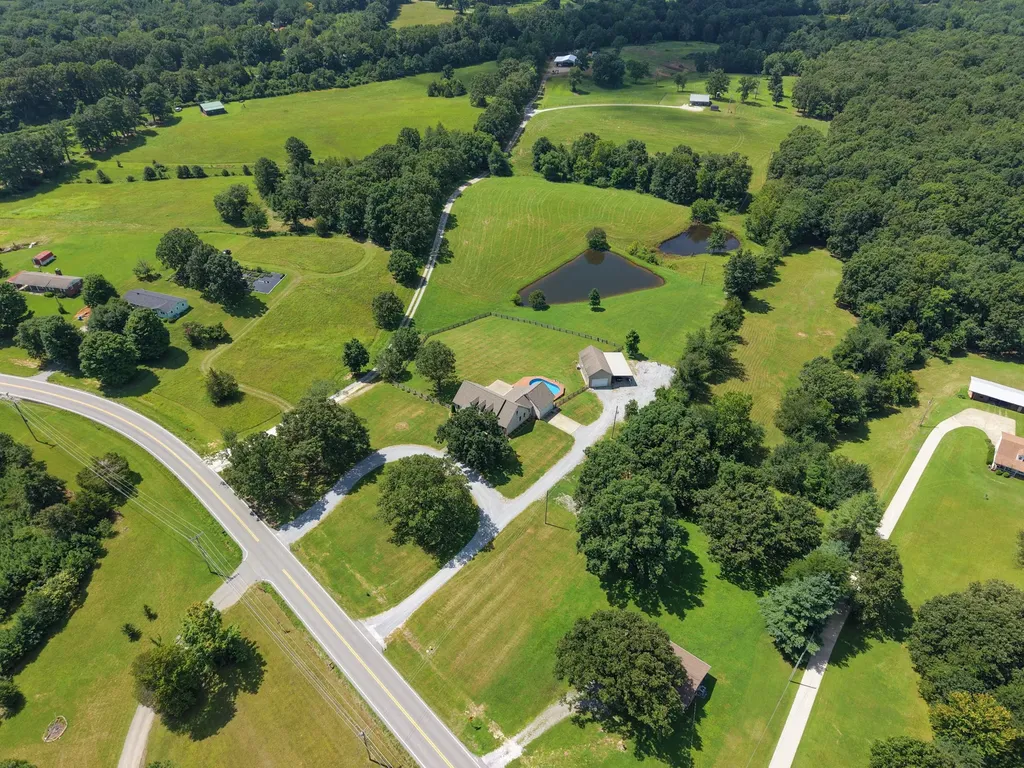 1301 Yellow Creek Road Dickson TN 37055