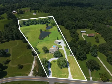 1301 Yellow Creek Road Dickson TN 37055