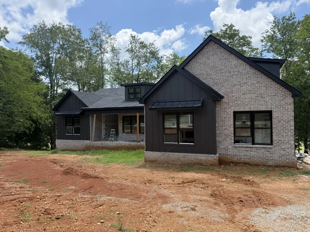618 Indian Creek Road Cumberland Furnace TN 37051