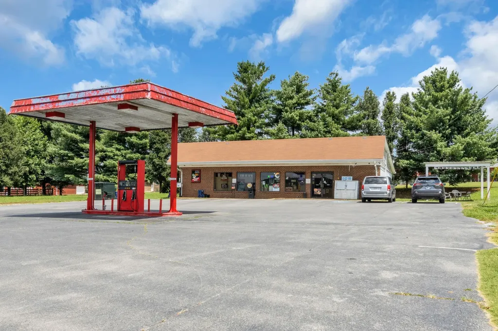 345 Huffman Road Normandy TN 37360