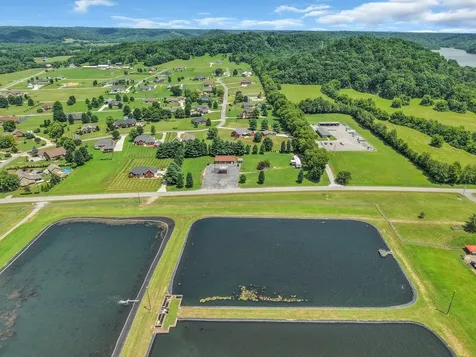 345 Huffman Road Normandy TN 37360