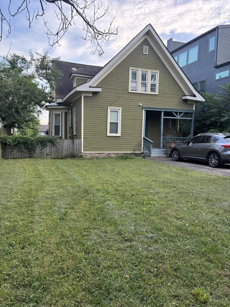 1512 10th Ave, N Nashville TN 37208
