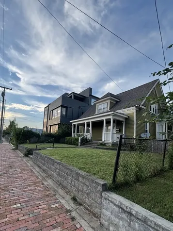1512 10th Ave, N Nashville TN 37208