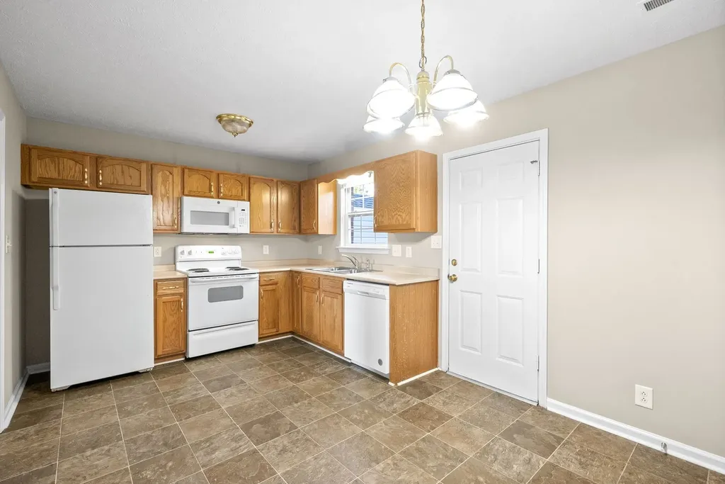 3838 Jockey Drive Clarksville TN 37040