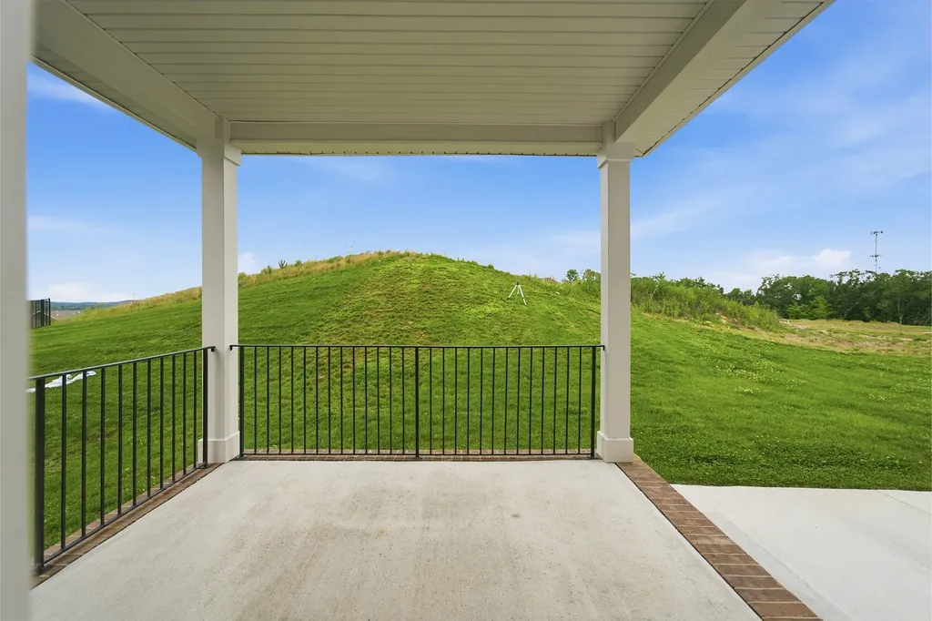 881 Joe Miller Drive Hendersonville TN 37075