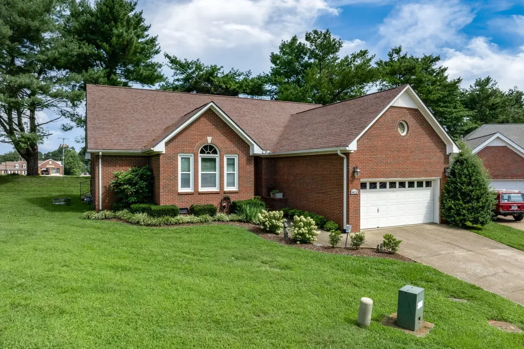 5026 Camelot Drive Columbia TN 38401