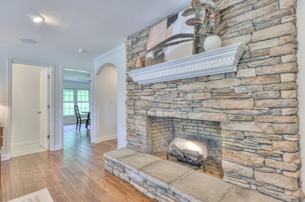 4861 Bethesda Road Thompsons Station TN 37179