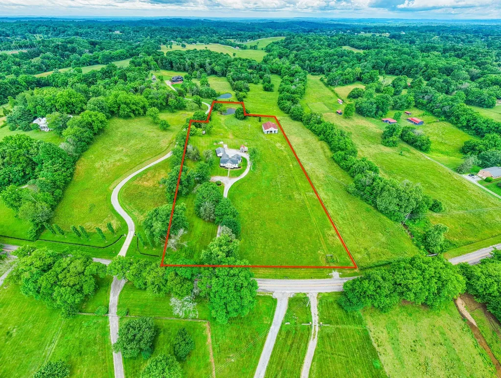 4861 Bethesda Road Thompsons Station TN 37179