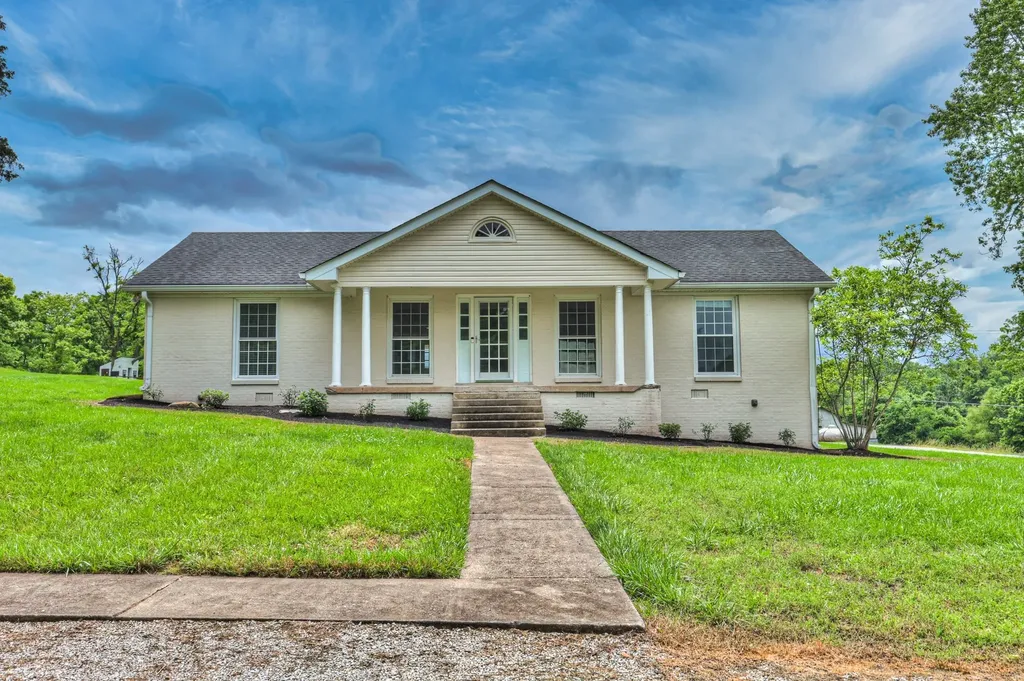 4861 Bethesda Road Thompsons Station TN 37179