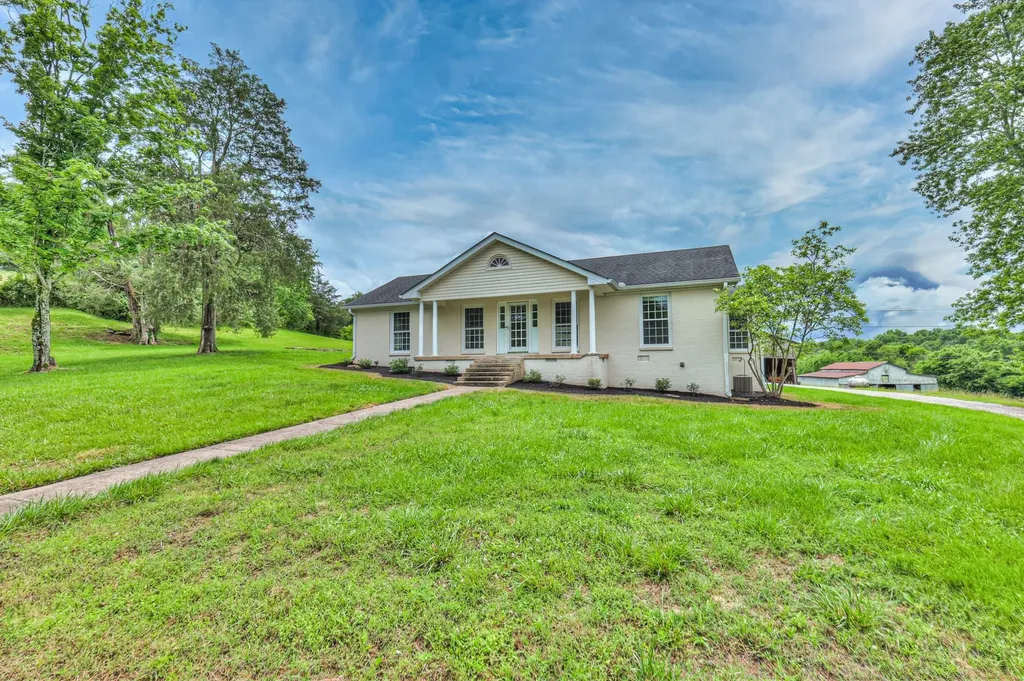 4861 Bethesda Road Thompsons Station TN 37179