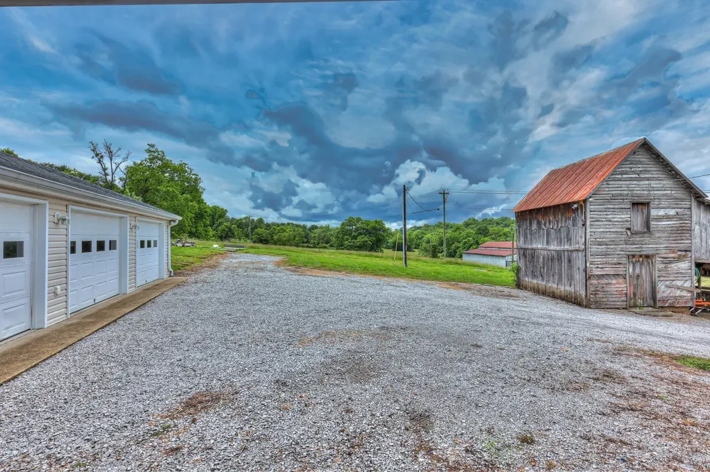 4861 Bethesda Road Thompsons Station TN 37179